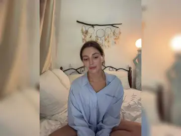 Bongacams Live Sex Cam of Evelonelfi
