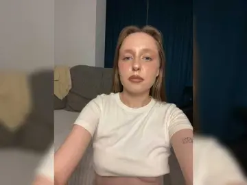 Bongacams Sex Cam of PeachPie