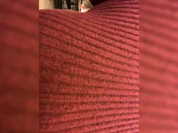 Bongacams Free Porn Cam of LittleToxic