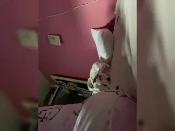 Bongacams Free Live Porn of LittleToxic