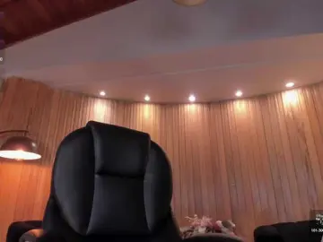 Bongacams Free Porn Cam of MiaFarrell