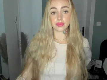 Bongacams Nude Webcam of SEXYcoralie