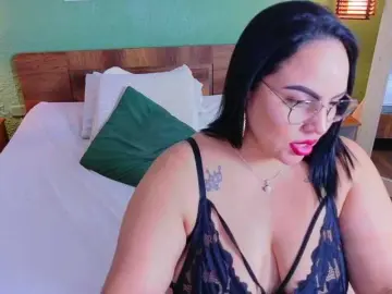 Bongacams Live Sex Cam of curvy-sexyvalen