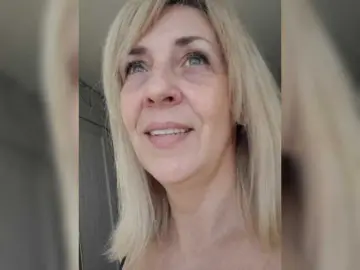 Bongacams Live Porn of mery8poppins