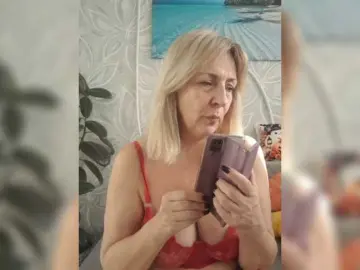 Bongacams Live Sex of mery8poppins