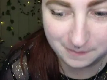 Bongacams Live Sex Cam of Aliciaredluv