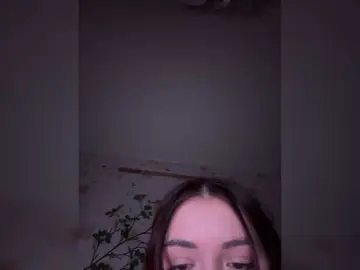 Bongacams Free Porn Cam of BellaAndAlice