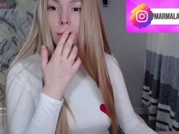Bongacams Nude Webcam of Foxymoxy19