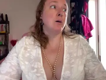 Bongacams Free Live Porn of NylonQueen