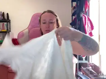 Bongacams Live Sex of NylonQueen