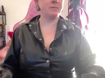 Bongacams Free Porn Cam of NylonQueen