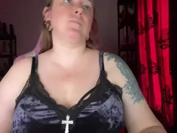Bongacams Free Porn Cam of NylonQueen