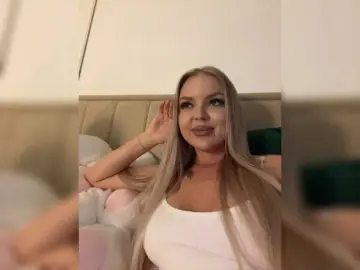 Bongacams Live Sex Cam of babysquirttt