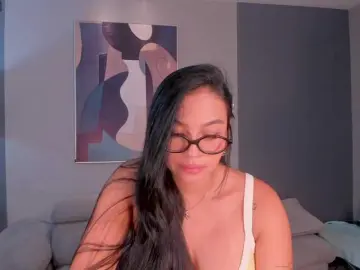 Bongacams Free Porn Cam of MollyJones