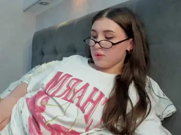 Bongacams Live Sex of Emily-Lews