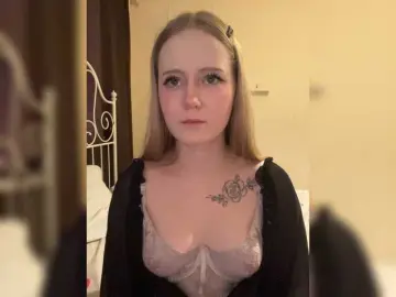 Bongacams Watch Live Sex Cams of LolaMin