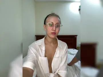 Bongacams Nude Webcam of LoveStream69