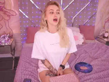 Bongacams Free Live Porn of CandyGraces