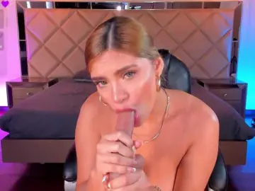 Bongacams Adult Webcam of KyomiVelvet