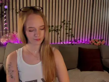 Bongacams Watch Live Sex Cams of Casey-Sweeet