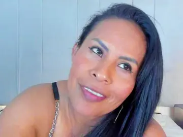 Bongacams Nude Webcam of MilfSharoon