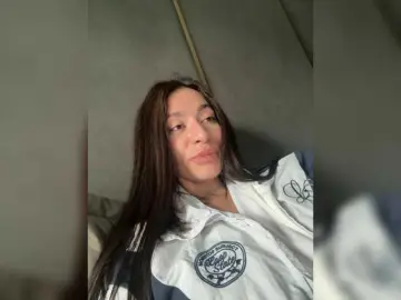 Bongacams Live Porn of LunaDesire