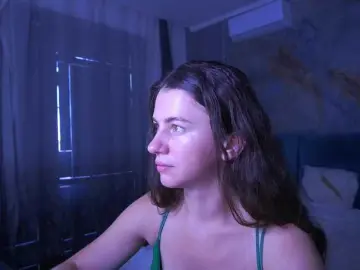 Bongacams Sex Cam of LittleJulii
