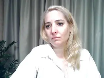 Bongacams Nude Webcam of mariska-kiska