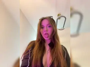 Bongacams Live Sex Cam of OlivkaVif