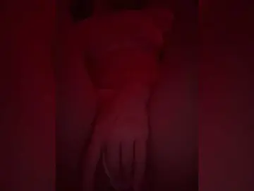 Bongacams Sex Cam of Chiaralovee