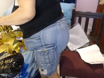 Bongacams Free Porn Cam of ElizabethTaylor8