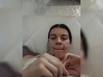 Bongacams Private Sex Chat of ShellBixAngeLL