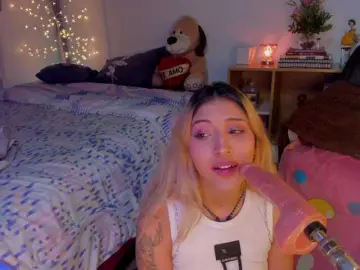 Bongacams Best live sex cam show of CuteWee420