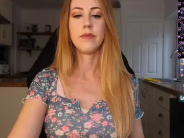 Bongacams Adult Video Chat of stripmequick