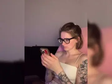 Bongacams Live Sex Cam of Asya-baby