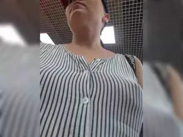 Bongacams Best live sex cam show of DIVORA