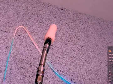Bongacams Watch Live Sex Cams of 23-Mandarinka