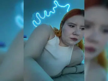Bongacams Watch Live Sex Cams of LunaLu13