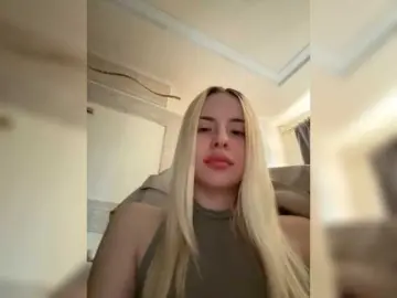 Bongacams Best live sex cam show of Bella-crazyy