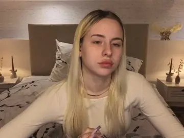 Bongacams Free Porn Cam of Bella-crazyy