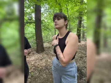 Bongacams Free Porn Cam of Cherry-viking98