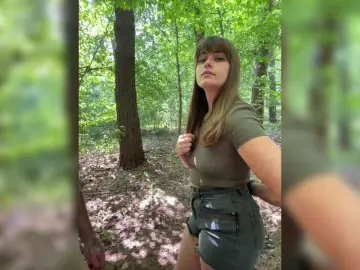 Bongacams Free Porn Cam of Cherry-viking98