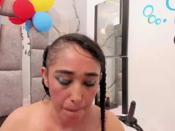 Bongacams Watch Live Sex Cams of charlotte-111