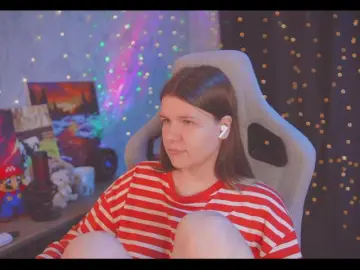 Bongacams Live Sex Cam of cutesoneckaaa