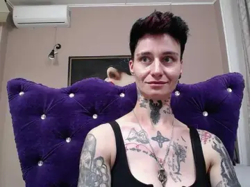 Bongacams Sex Cam of KennysXX