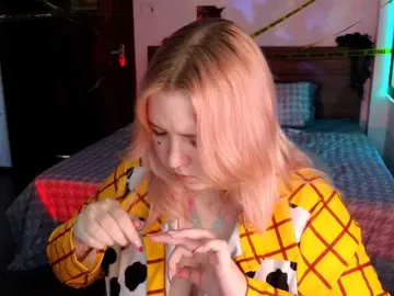 Bongacams Sex Cam of plushydevil
