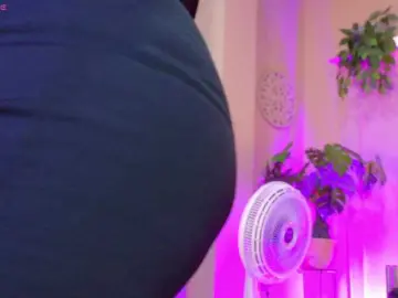 Bongacams Live Sex Cam of chloe-rosse