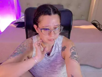 Bongacams Adult Webcams of chloe-rosse