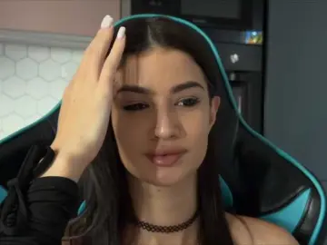 Bongacams Live Sex Cam of Honey-Trapp