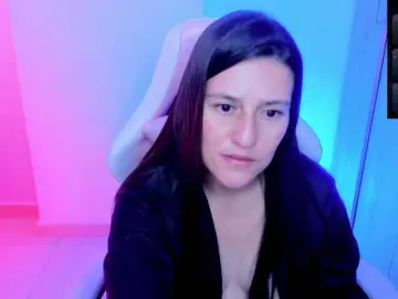 Bongacams Live Sex Cam of Saskyaajohnson